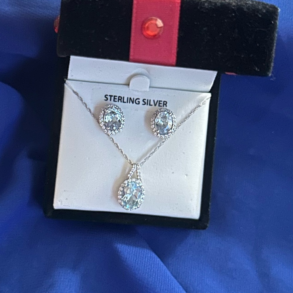 Elegant Sterling Silver Earrings and Necklace Set💎 - Picture 4 of 7